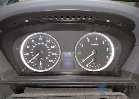 2007 BMW 530Xi z USA, uszkodzony, nr VIN WBANF73507CU28371